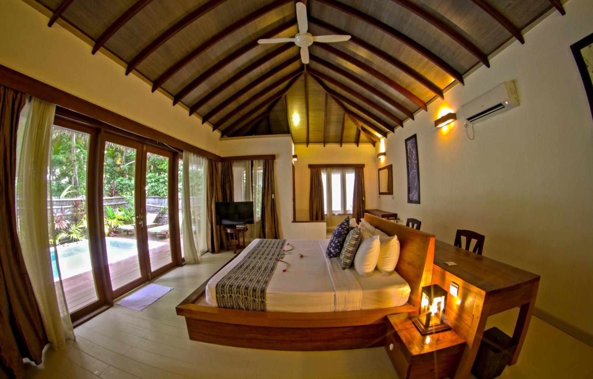 Kihaa Maldives Hotel Dhonfanu Exterior photo