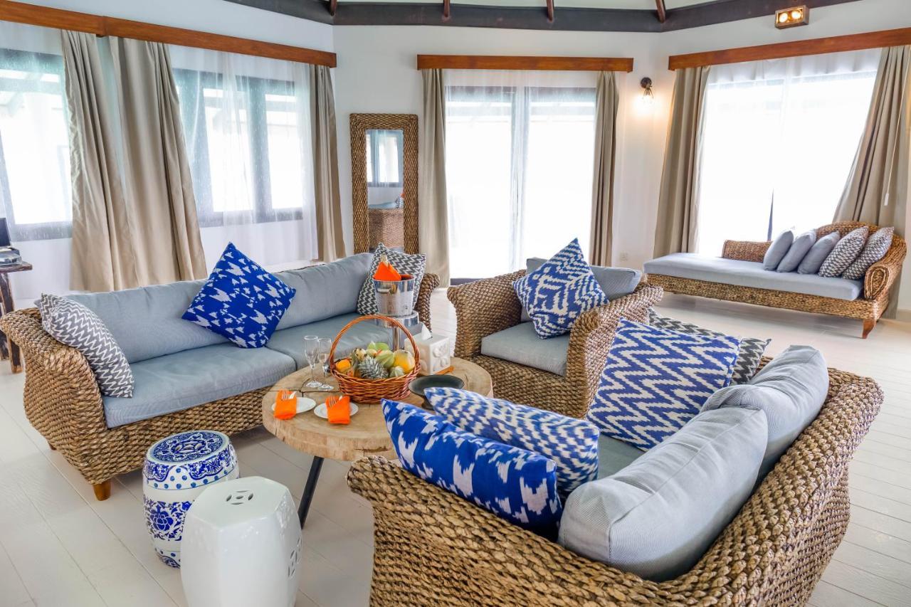 Kihaa Maldives Hotel Dhonfanu Exterior photo