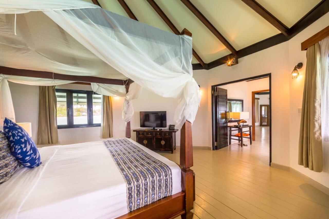 Kihaa Maldives Hotel Dhonfanu Exterior photo