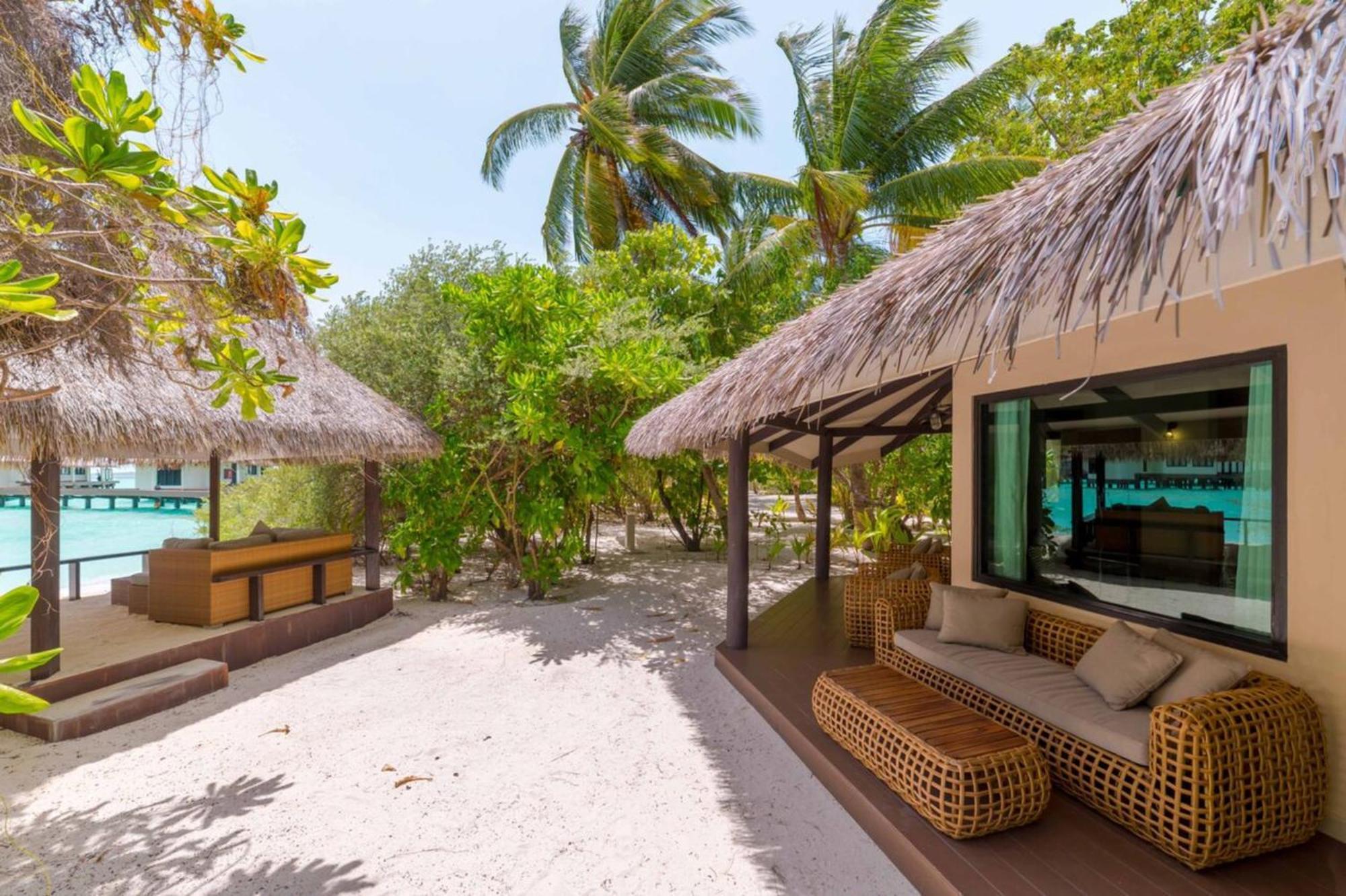 Kihaa Maldives Hotel Dhonfanu Exterior photo