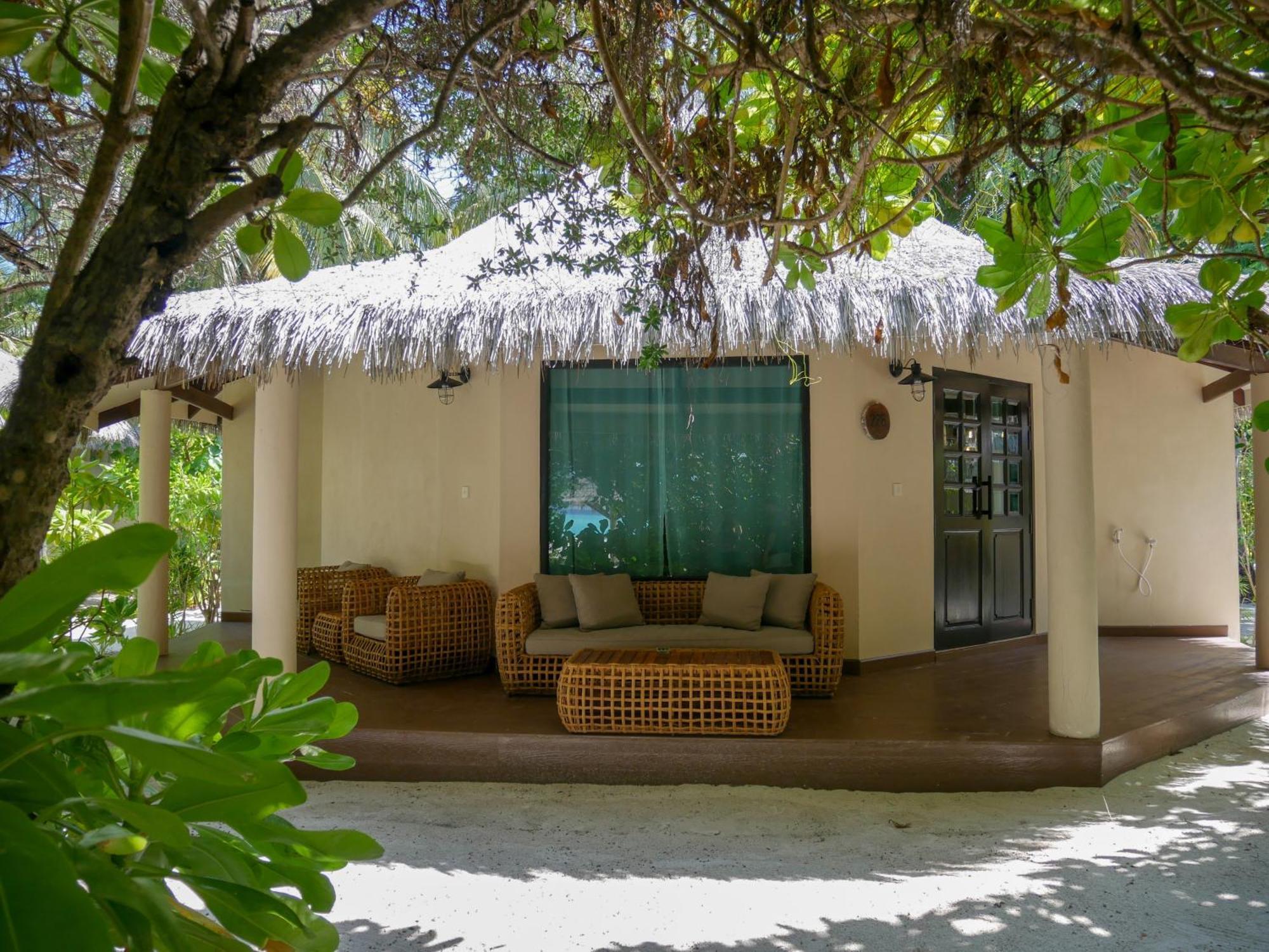 Kihaa Maldives Hotel Dhonfanu Exterior photo